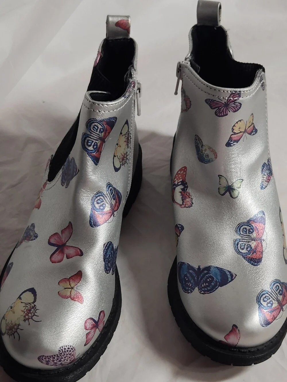 Girls' Madden NYC Silver Butterfly  Boots SZ 3